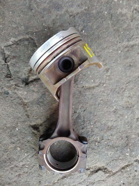 Поршень Toyota 4EFE Поршень Toyota 4EFE