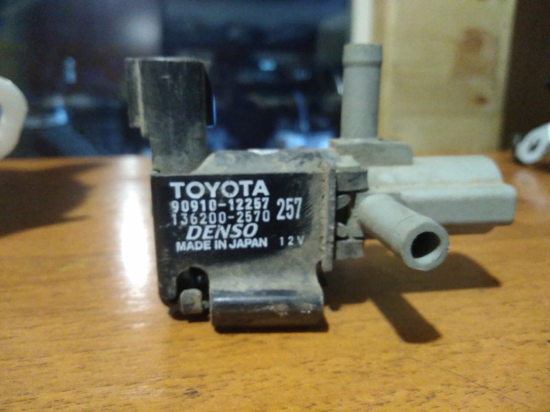 Вакуумный датчик Toyota