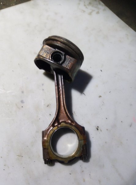 Поршень Toyota 2AZFE Поршень Toyota 2AZFE