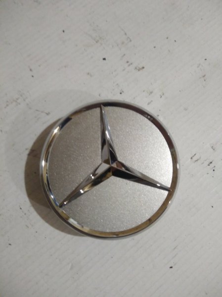 Крышка ступицы Mercedes-Benz Крышка ступицы Mercedes-Benz
