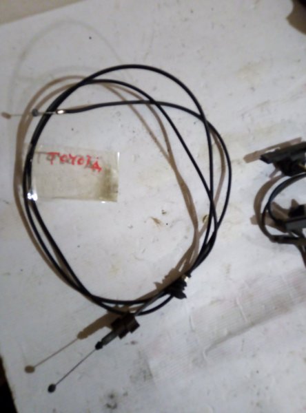 Трос капота Toyota Трос капота Toyota
