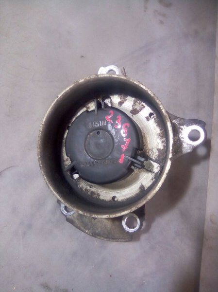 Помпа Toyota 2ZRFAE Помпа Toyota 2ZRFAE