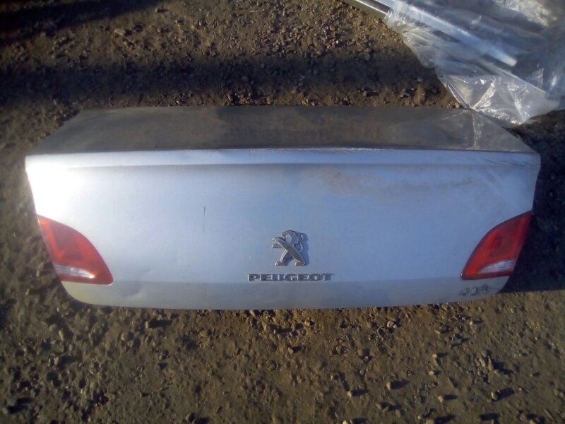 Крышка багажника Peugeot 408 Крышка багажника Peugeot 408