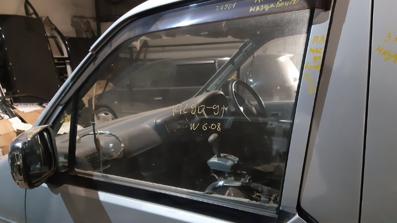 Стекло двери Mazda Bongo Friendee SG5W J5D переднее левое