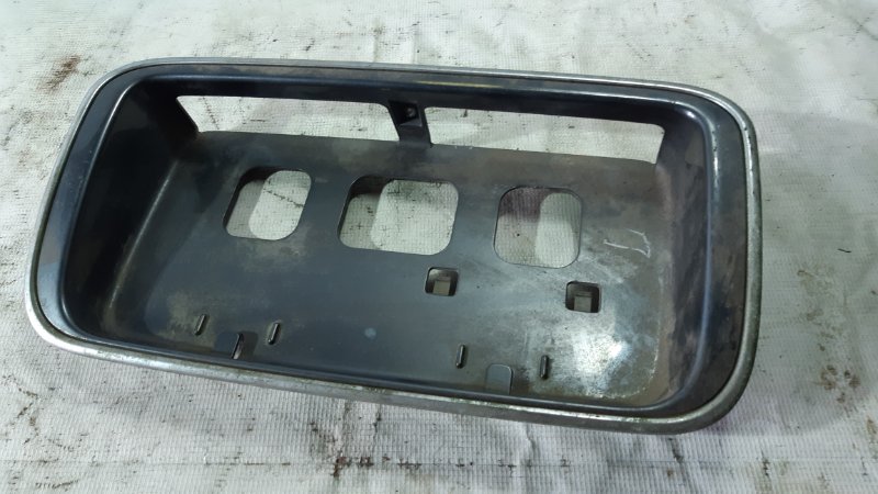 Рамка Honda Stepwgn RF1 Рамка Honda Stepwgn RF1