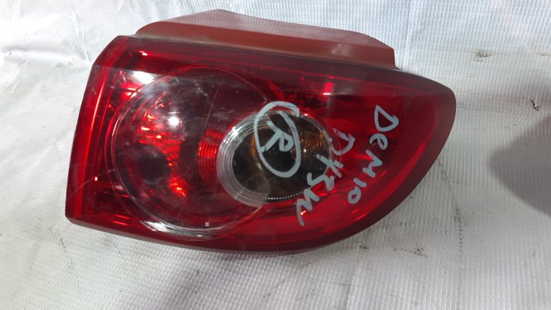 Стоп-сигнал Mazda Demio DY3W Стоп-сигнал Mazda Demio DY3W
