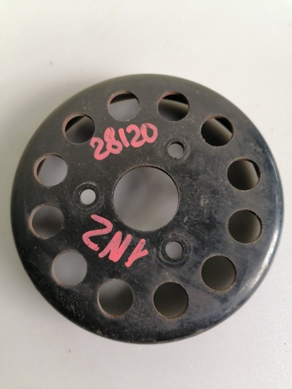 Шкив помпы Toyota 1NZFE Шкив помпы Toyota 1NZFE