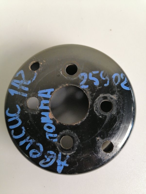 Шкив помпы Toyota 1AZFSE Шкив помпы Toyota 1AZFSE