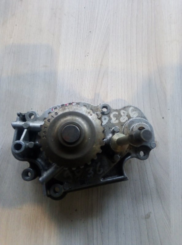 Помпа Honda F20B Помпа Honda F20B