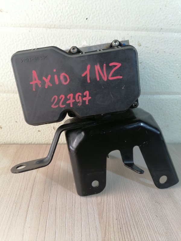 Блок abs Toyota Corolla Axio NZE141 1NZFE