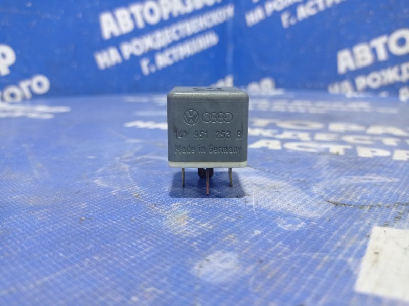 Реле Audi A4B6 2004 седан 141951253B Б/У