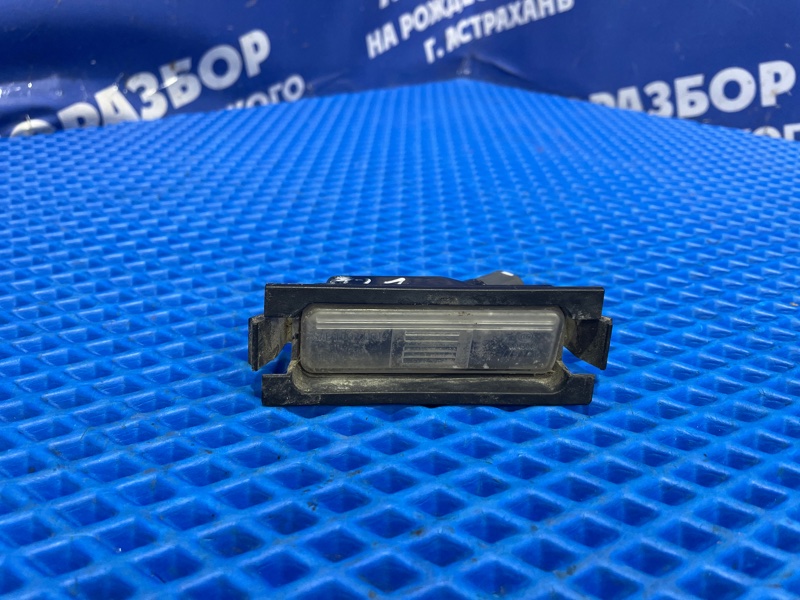 Подсветка номера Hyundai Solaris 1 2011 хэтчбек G4FA 925011H500 Б/У