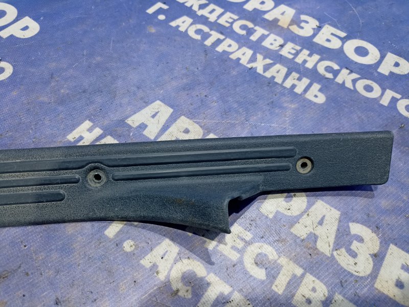 Накладка на порог Калина 2009 хэтчбек 11183 Накладка на порог Калина 2009 хэтчбек 11183