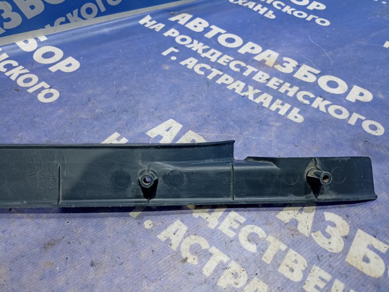 Накладка на порог Калина 2009 хэтчбек 11183 Накладка на порог Калина 2009 хэтчбек 11183