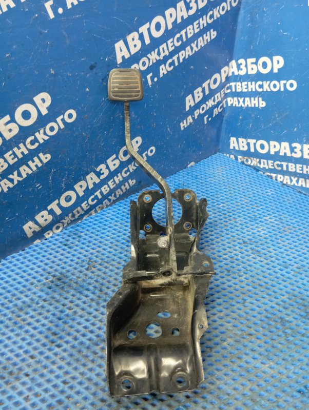 Запчасть педаль тормоза Derways Shuttle 2006 внедорожник 4G64 Noname Б/У Педаль тормоза Derways Shuttle 2006 внедорожник 4G64 Noname Б/У