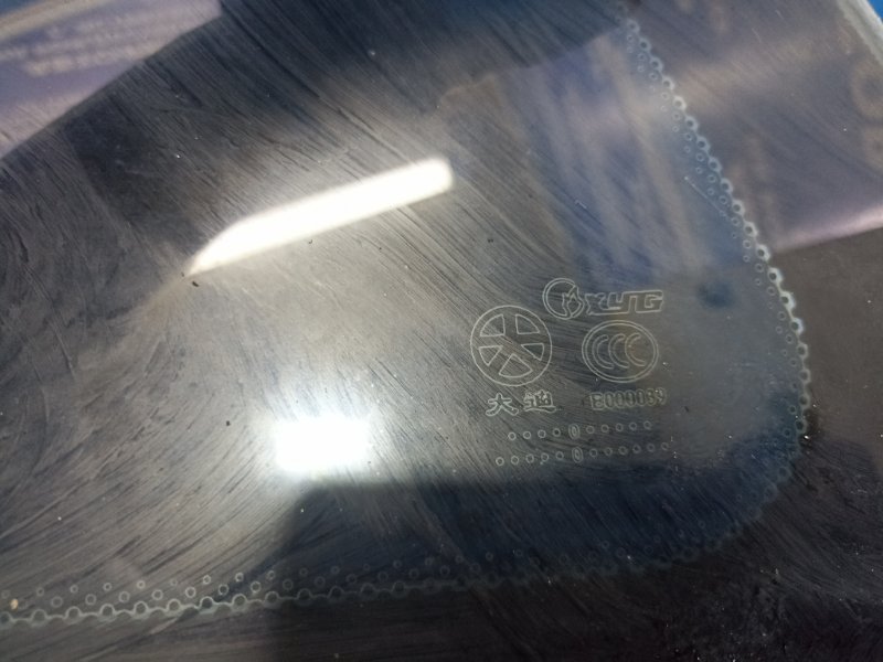 Стекло глухое заднее левое Derways Shuttle внедорожник