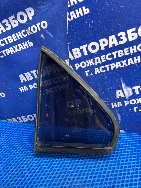 Форточка задней правой двери Samand 2007 седан Форточка задней правой двери Samand 2007 седан