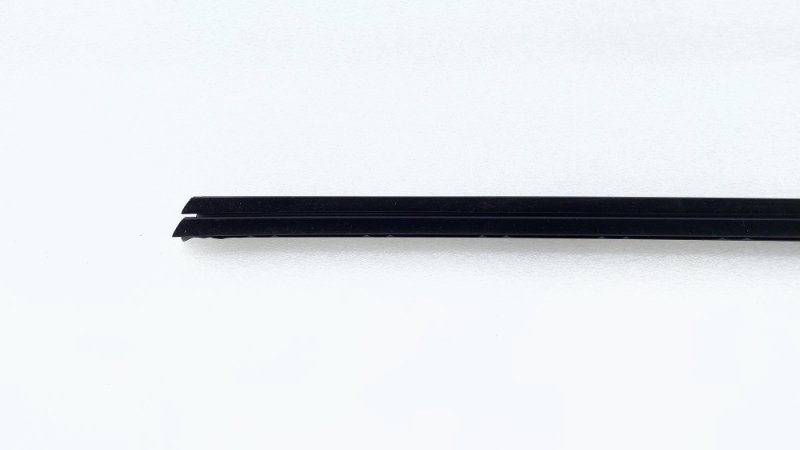 Уплотнитель стекла двери передний левый J7 2022 HFC4GB24E