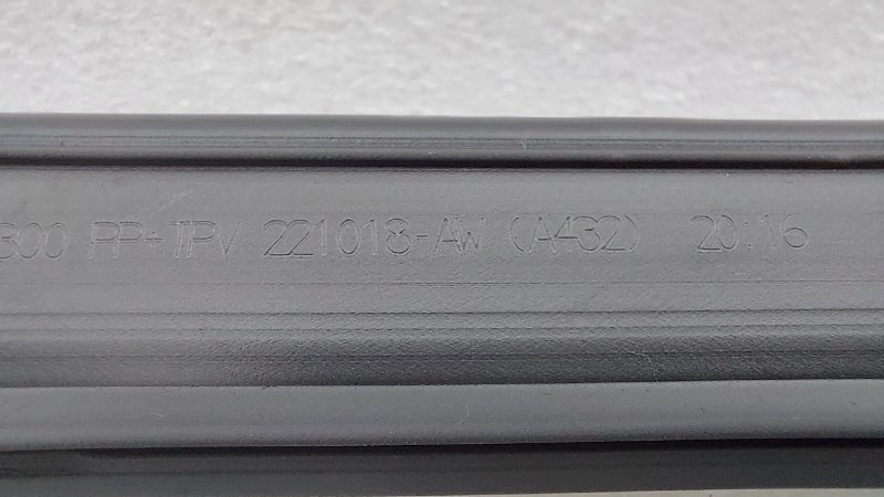 Уплотнитель стекла двери передний левый J7 2022 HFC4GB24E