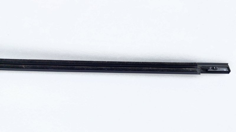 Молдинг стекла двери задний левый J7 2023 HFC4GB2.4D