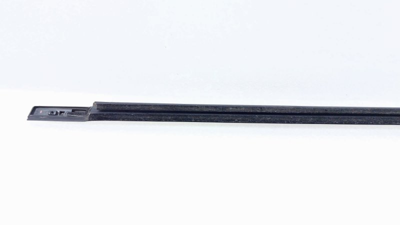 Молдинг стекла двери передний правый J7 2023 HFC4GB2.4D