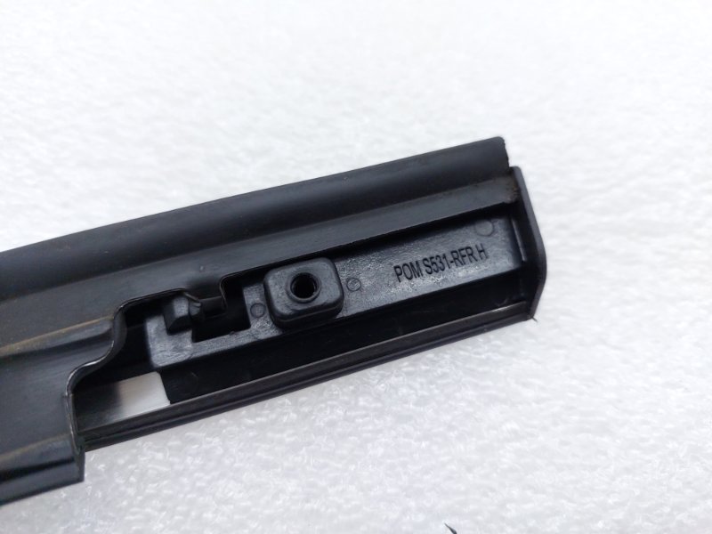 Молдинг стекла двери передний правый 3 2023 DA21 HFC4GB24D