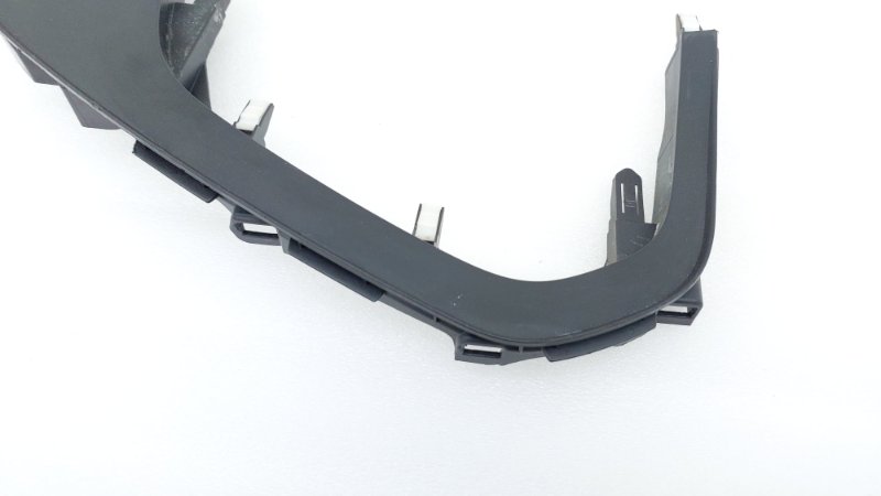 Накладка торпедо левая Staria 2021 US4 D4HB