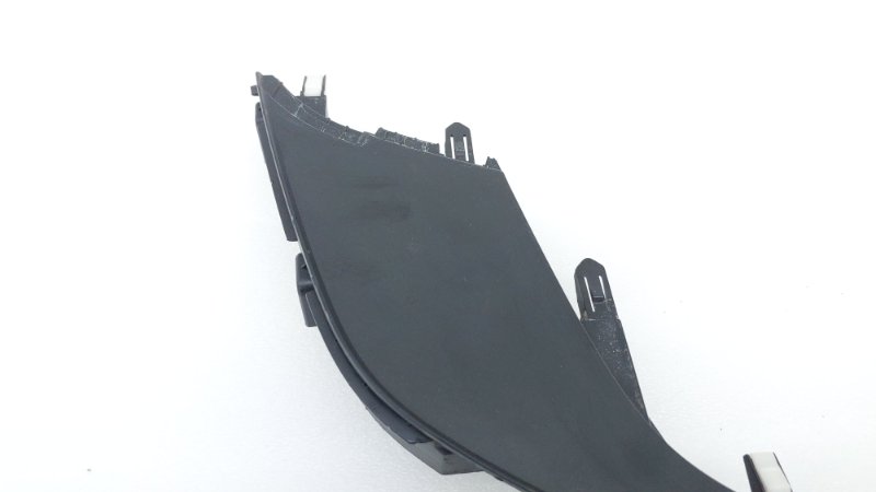 Накладка торпедо левая Staria 2021 US4 D4HB