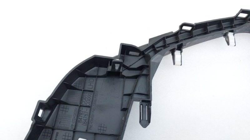 Накладка торпедо левая Staria 2021 US4 D4HB