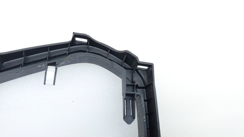 Накладка торпедо левая Staria 2021 US4 D4HB