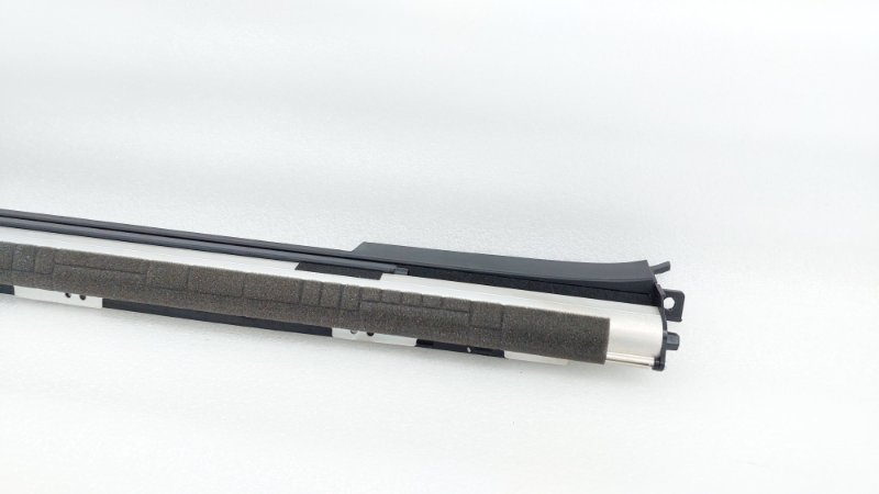 Шторка двери задняя левая Staria 2021 US4 D4HB