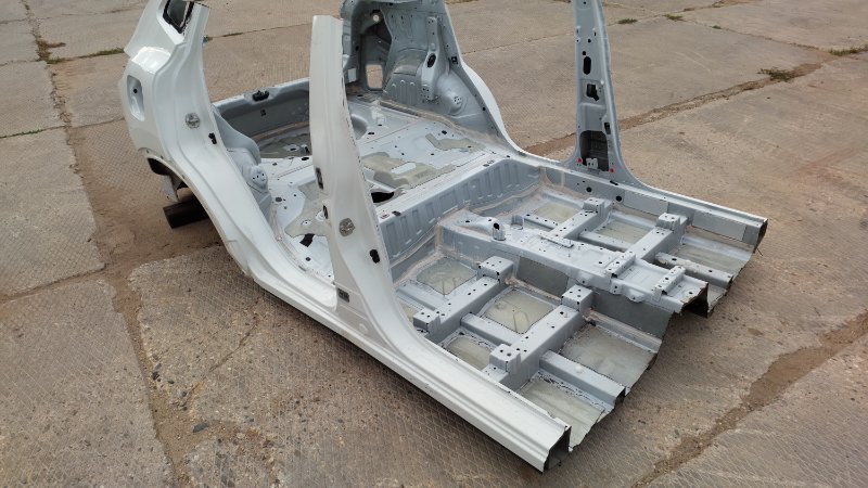 Кузов правый Qashqai 2022 J11 MR20DD Кузов правый Qashqai 2022 J11 MR20DD