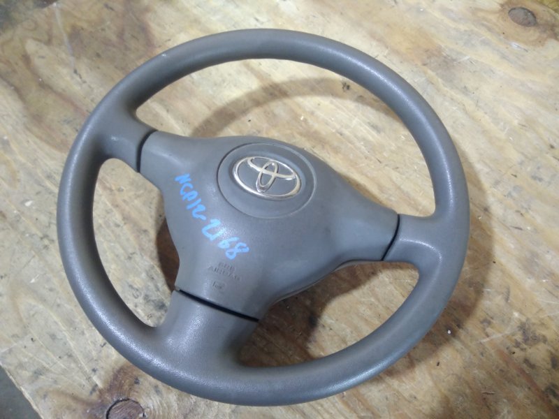 Подушка безопасности водителя Toyota Platz NCP12 1NZ-FE 2003