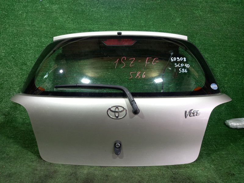 Дверь багажника Toyota Vitz SCP10 1SZ-FE 2002