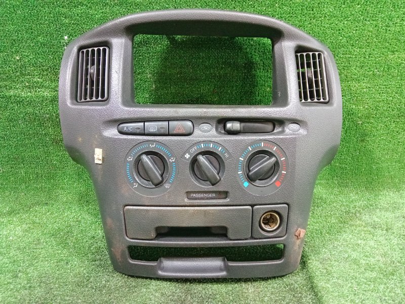 Блок управления климат-контролем Toyota Probox NCP51 1NZ-FE 2005 2006 2008