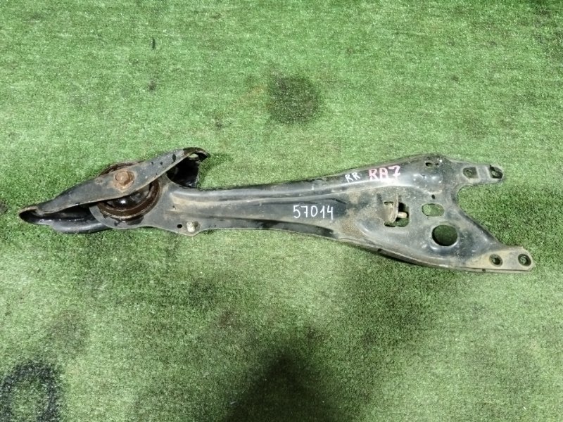 Рычаг задний правый Honda Odyssey RA7 F23A 2002 задний правый