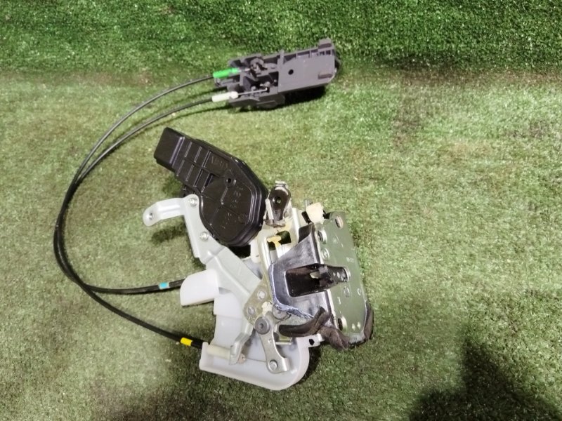 Замок двери задней левой задний левый COROLLA 2006 NZE124 1NZ-FE