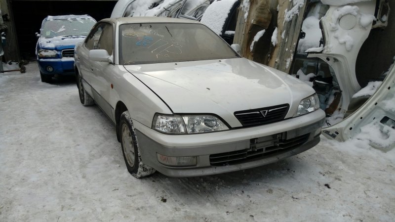 Автомобиль TOYOTA VISTA SV40 4S-FE 1995 года в разбор