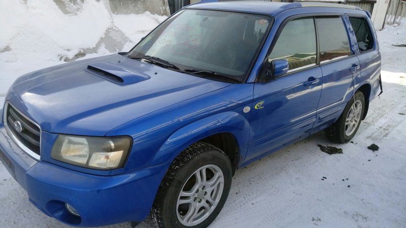 Автомобиль SUBARU FORESTER SG5 EJ205T 2004 года в разбор