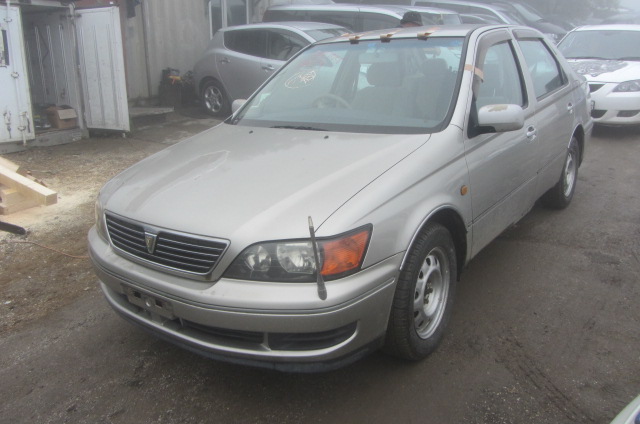 Автомобиль TOYOTA VISTA SV50 3S-FSE 2000 года в разбор