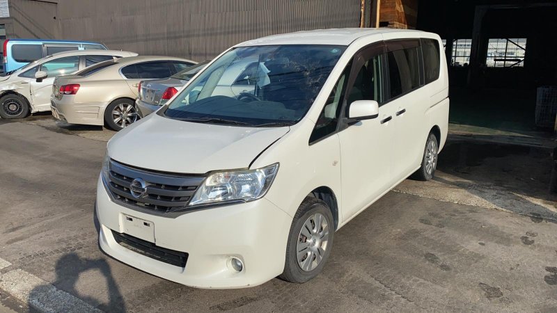 Автомобиль NISSAN SERENA C26 MR20DD 2011 года в разбор