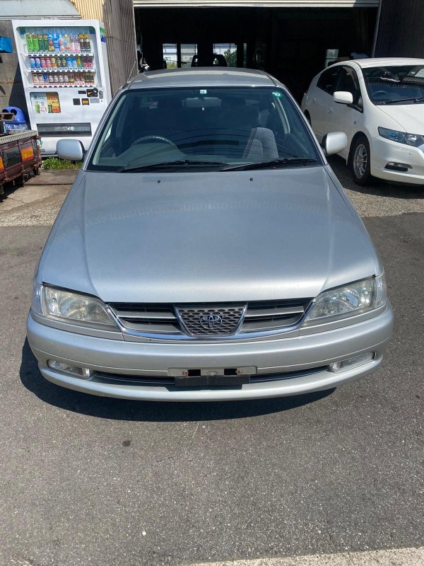 Автомобиль TOYOTA CARINA ST215 3S-FE 2001 года в разбор