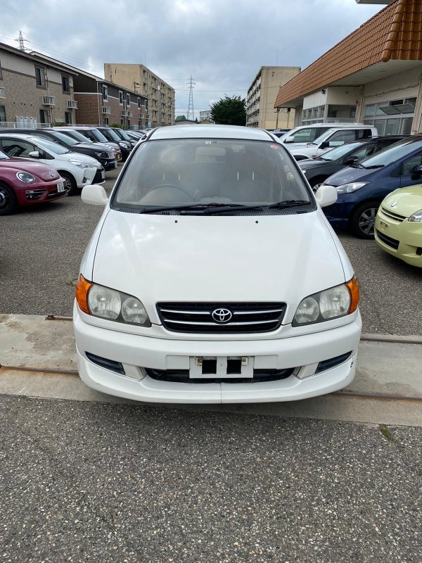 Автомобиль TOYOTA IPSUM SXM15 3S-FE 2000 года в разбор