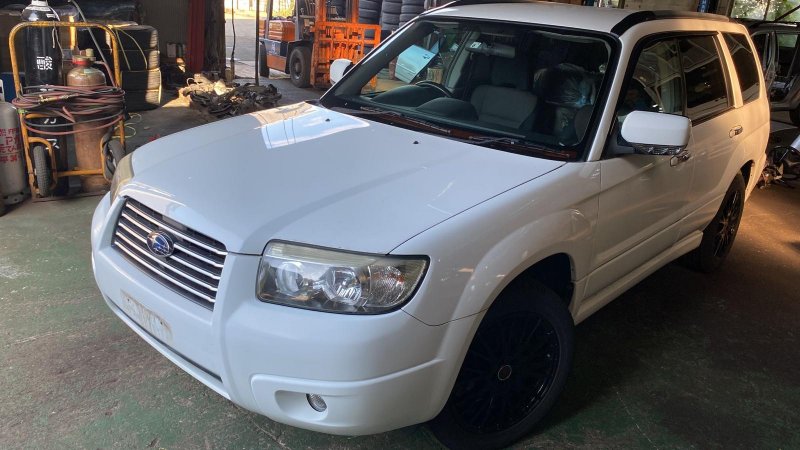 Автомобиль SUBARU FORESTER SG5 EJ203 2005 года в разбор