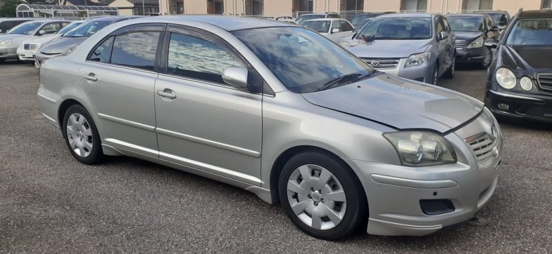 Автомобиль TOYOTA AVENSIS AZT250 1AZ-FSE 2006 года в разбор