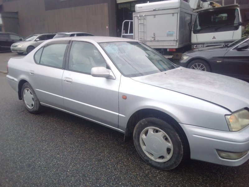 Автомобиль TOYOTA CAMRY SV40 4S-FE 1996 года в разбор