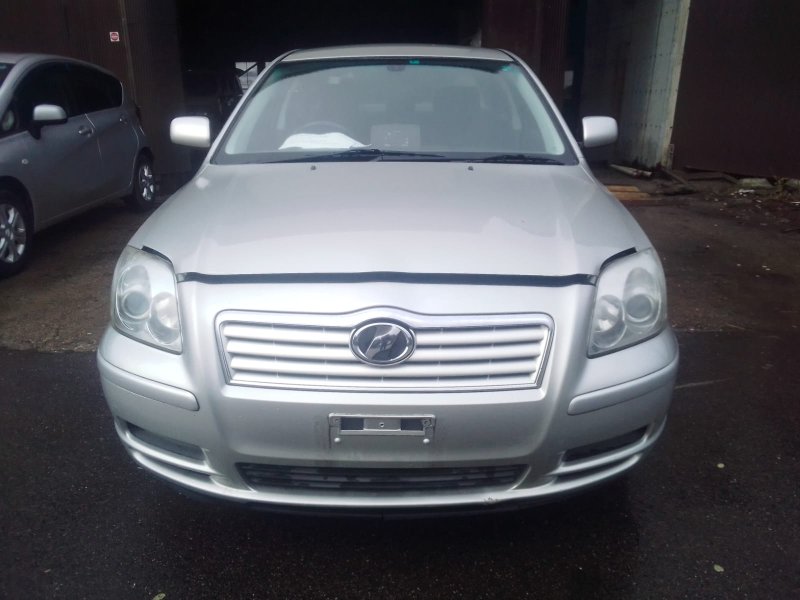 Автомобиль TOYOTA AVENSIS AZT250 1AZ-FSE 2006 года в разбор