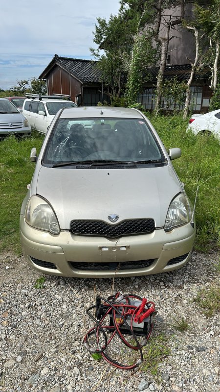 Автомобиль TOYOTA VITZ SCP10 1SZ-FE 2002 года в разбор