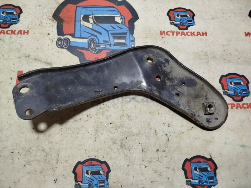 Поперечный кронштейн Scania 4/5 Серия P/G/R 1994 правый (б/у)