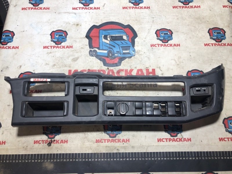 Крышка SCANIA 6 серия L/P/G/R/S 2016+ правая (б/у)
